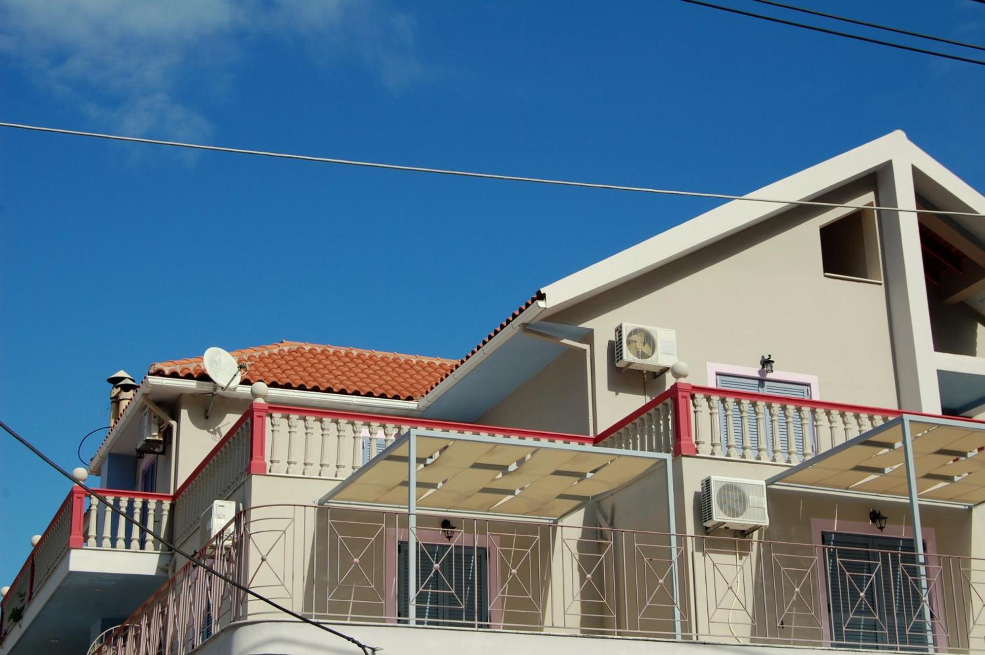 Alkyoni Apartments & Studios Poros  Buitenkant foto